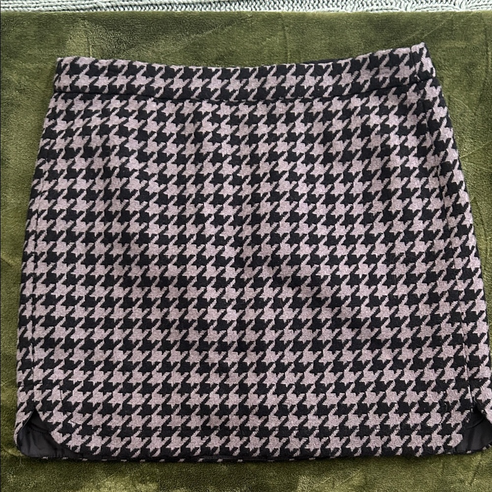 J. Crew Black and Pink Houndstooth Pencil Skirt